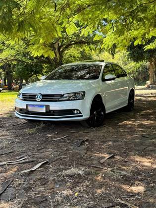 VOLKSWAGEN JETTA 2.0 TSI HIGHLINE 211CV GASOLINA 4P TIPTRONIC